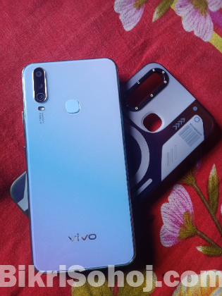 Vivo Y17